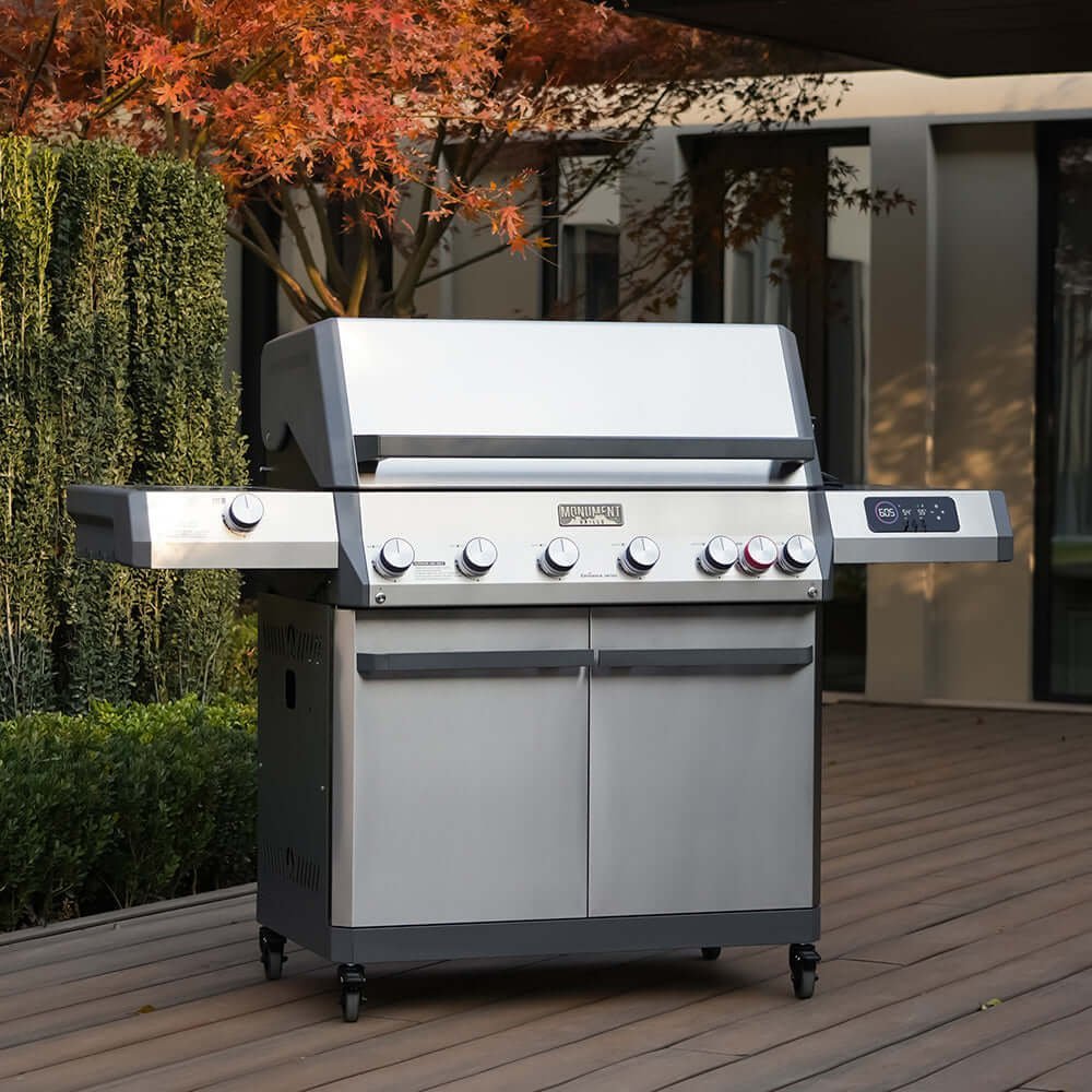 Monument Grills Eminence 605 Advanced Stainless Natural/Propane Gas Grill Eminence 605-22552