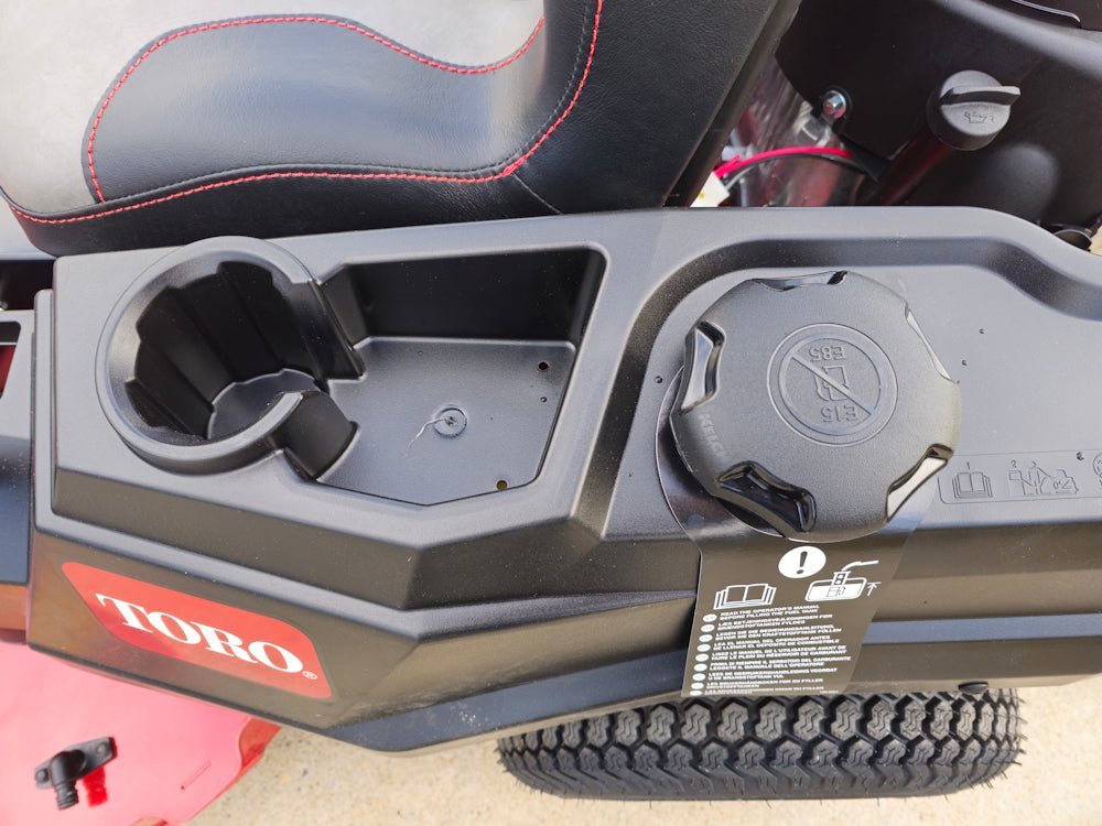 Toro 77404 42″ TimeCutter Zero Turn Mower 22HP Briggs-32766 - Image 3