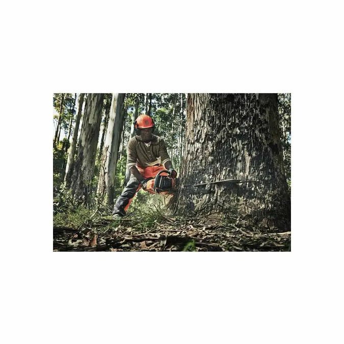 Husqvarna 390 XP 24″ 58GA Gas Chainsaw-63516 - Image 3