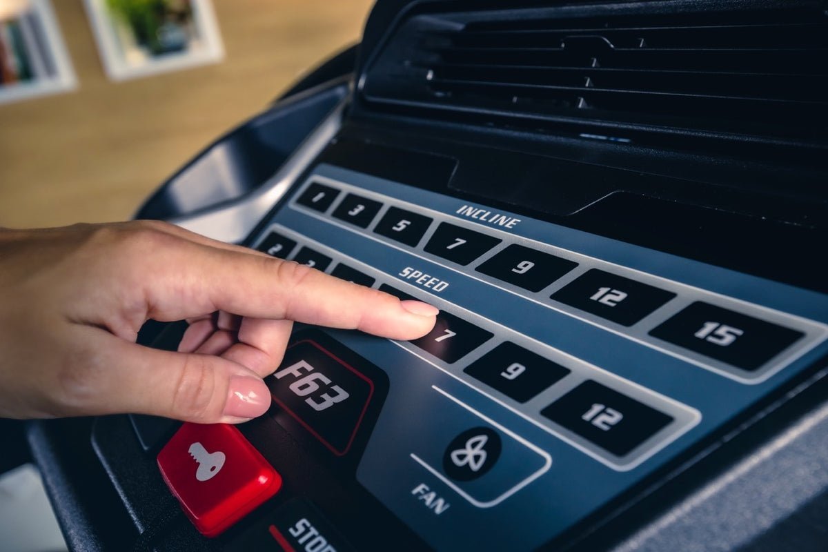 Sole F63 Treadmill-73987 - Image 8