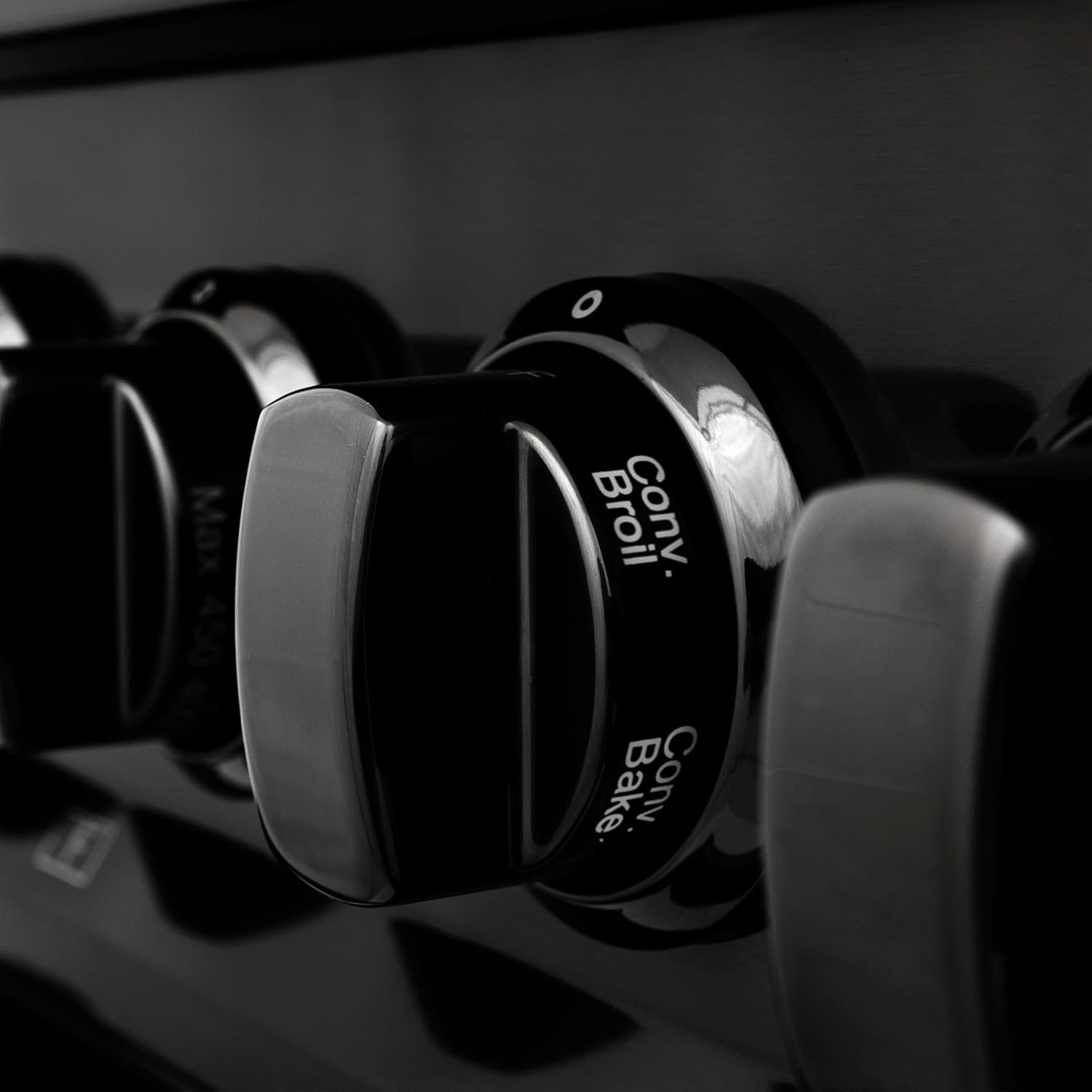 ZLINE Legacy 30″ 4.0 Cu. Ft. Dual Fuel Range RAB-BR-30-39173 - Image 8