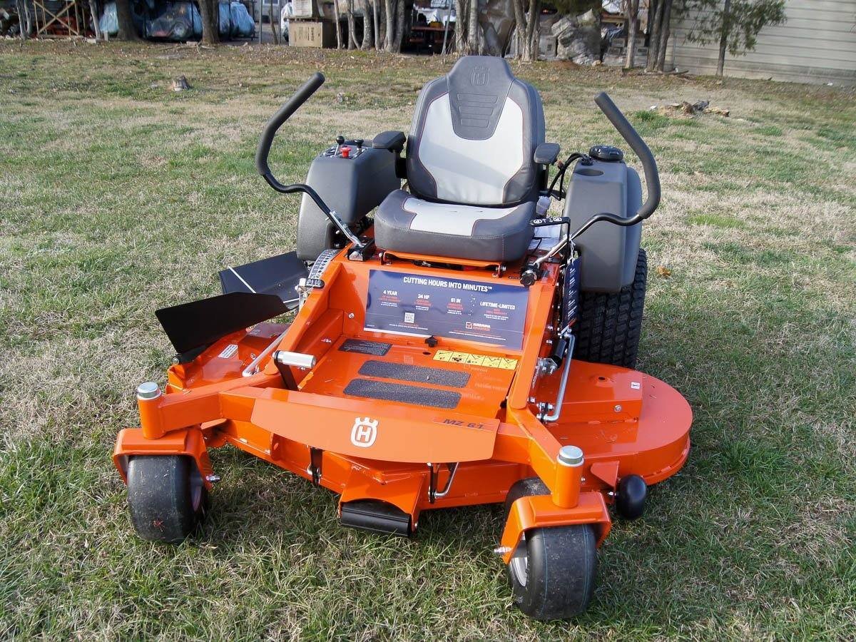 Husqvarna MZ61 61″ Zero Turn Lawn Mower 24HP KAW (Scratch and Dent)-56363 - Image 9