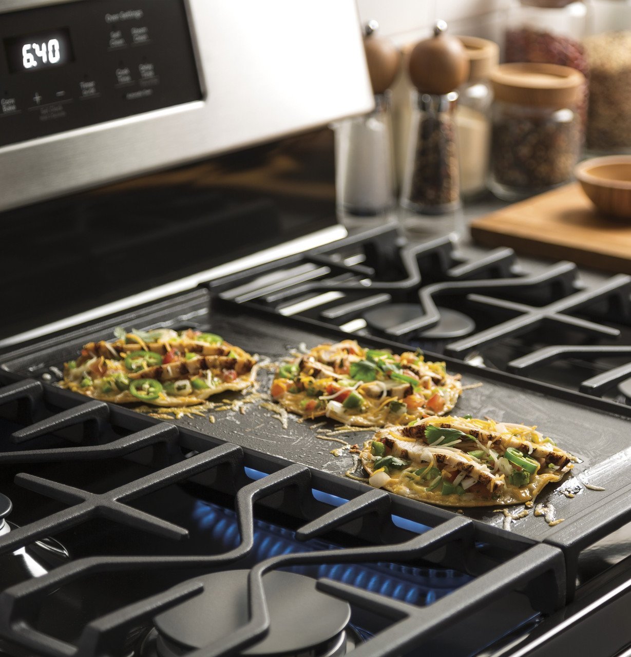 GE 30″ Freestanding Gas Range-81869 - Image 10